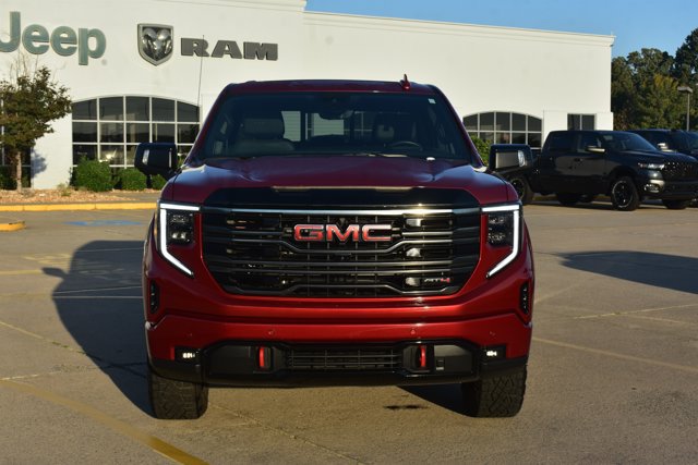 Used 2025 GMC Sierra 1500 AT4 w/ AT4 Premium Package AWD/4WD image 2
