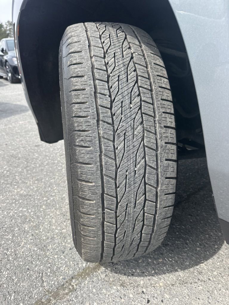 Used 2025 GMC Yukon Denali image 36