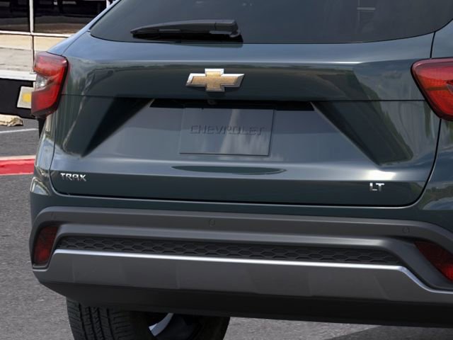 New 2026 Chevrolet Trax LT w/ Sunroof Package FWD image 14