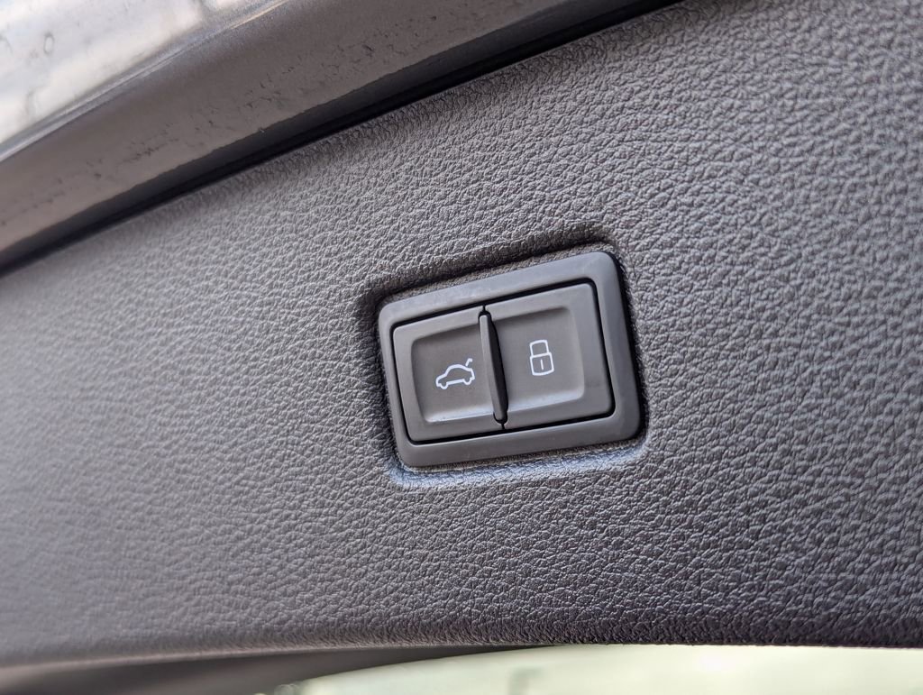 Used 2019 Audi Q7 3.0T Premium w/ Convenience Package image 35