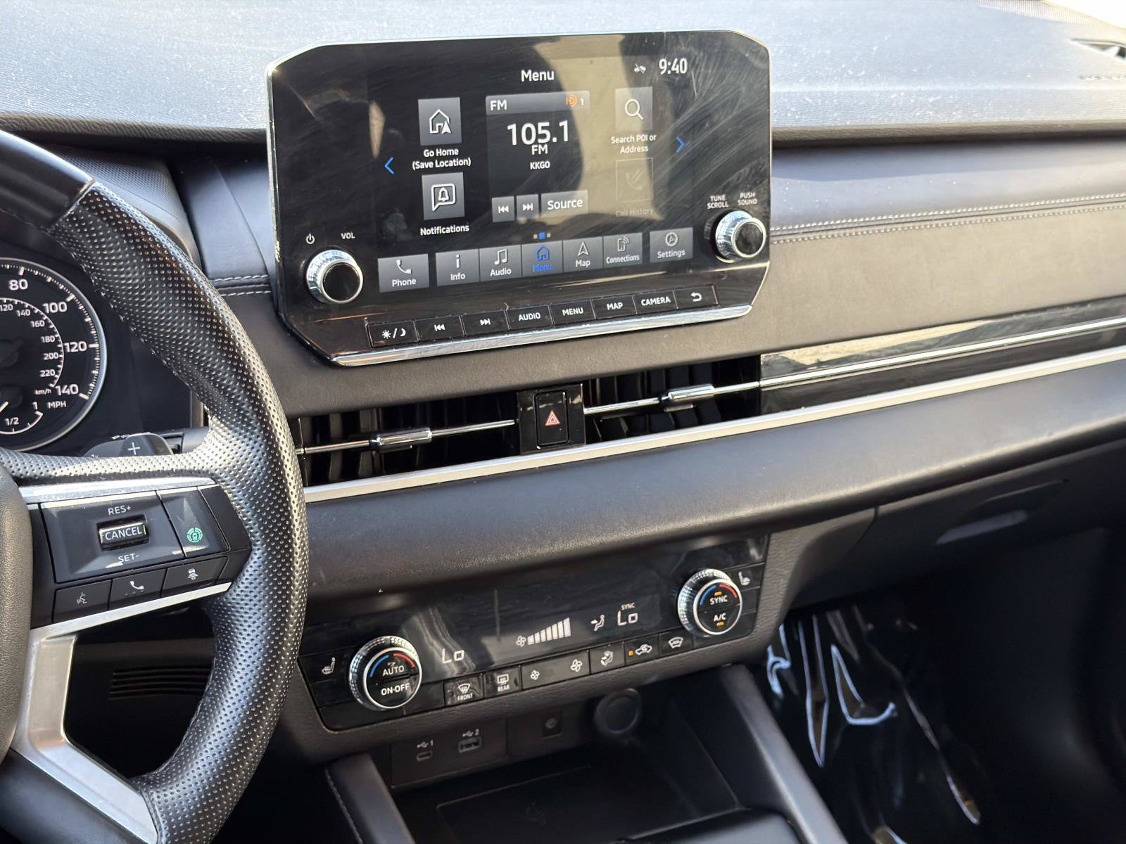 Used 2024 Mitsubishi Outlander AWD image 11