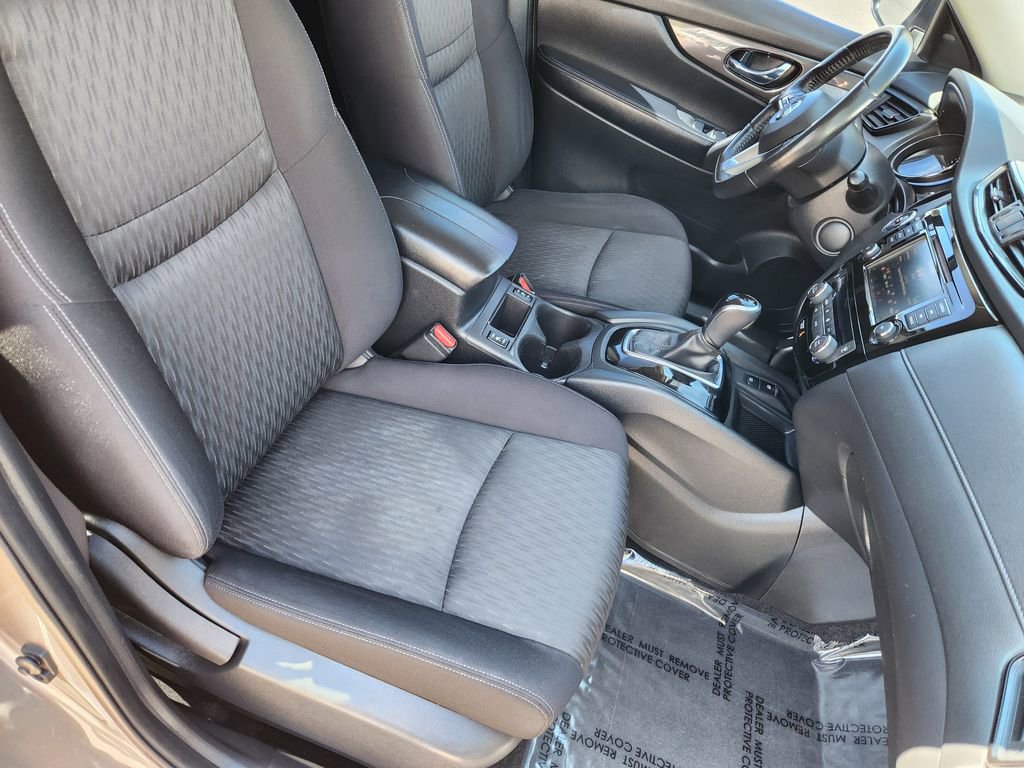 Used 2019 Nissan Rogue SV w/ Premium Package AWD/4WD image 11