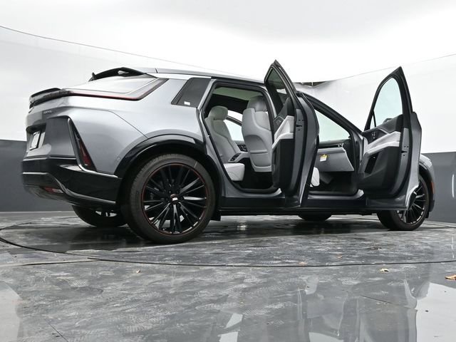 New 2025 Cadillac Lyriq Luxury image 69