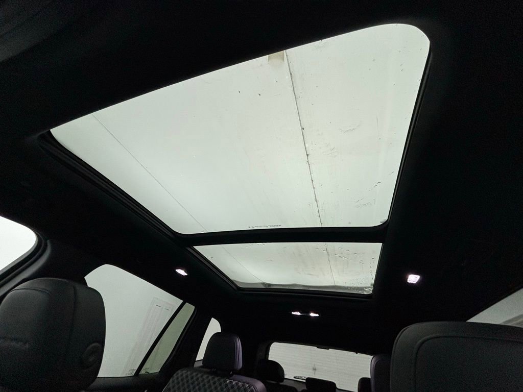 New 2026 GMC Acadia Denali w/ Super Cruise Package image 4