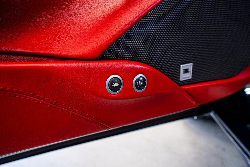 Used 2017 Ferrari 488 Spider image 34