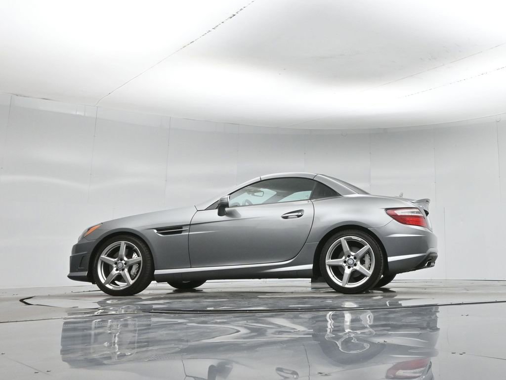 Used 2015 Mercedes-Benz SLK 250 image 47