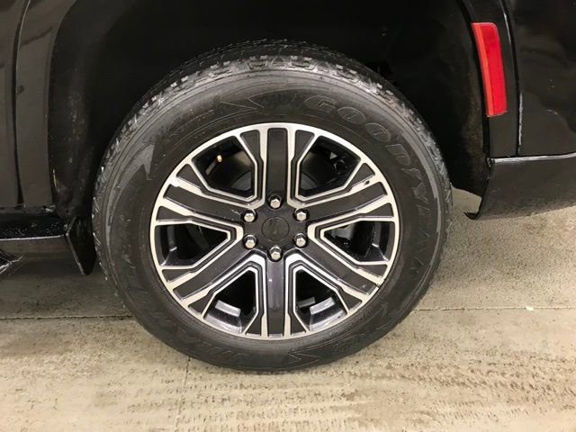 Used 2024 Jeep Wagoneer L Series II w/ Flexible Seating Group image 34