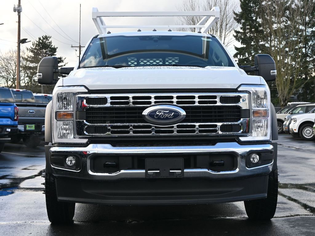 New 2026 Ford F550 4x4 Crew Cab image 4