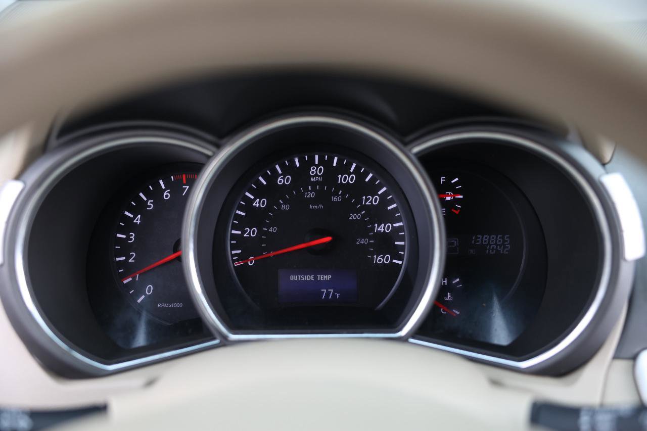 Used 2012 Nissan Murano S image 27