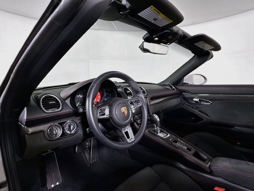 Certified 2025 Porsche 718 Boxster GTS RWD image 11