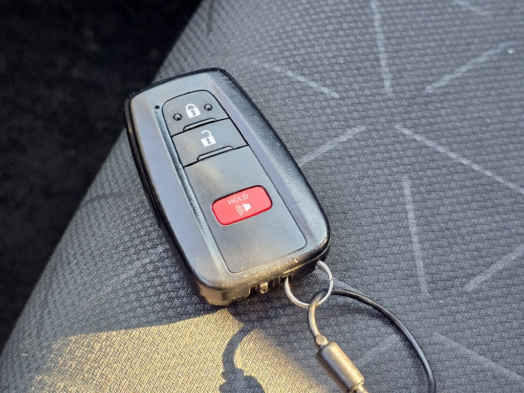 Certified 2024 Toyota RAV4 XLE FWD image 40