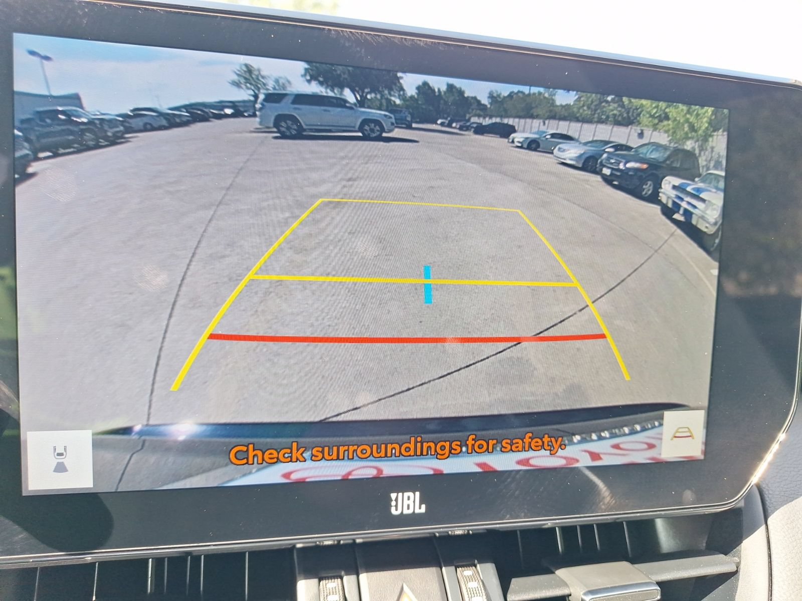 Used 2025 Toyota RAV4 XSE AWD/4WD image 25