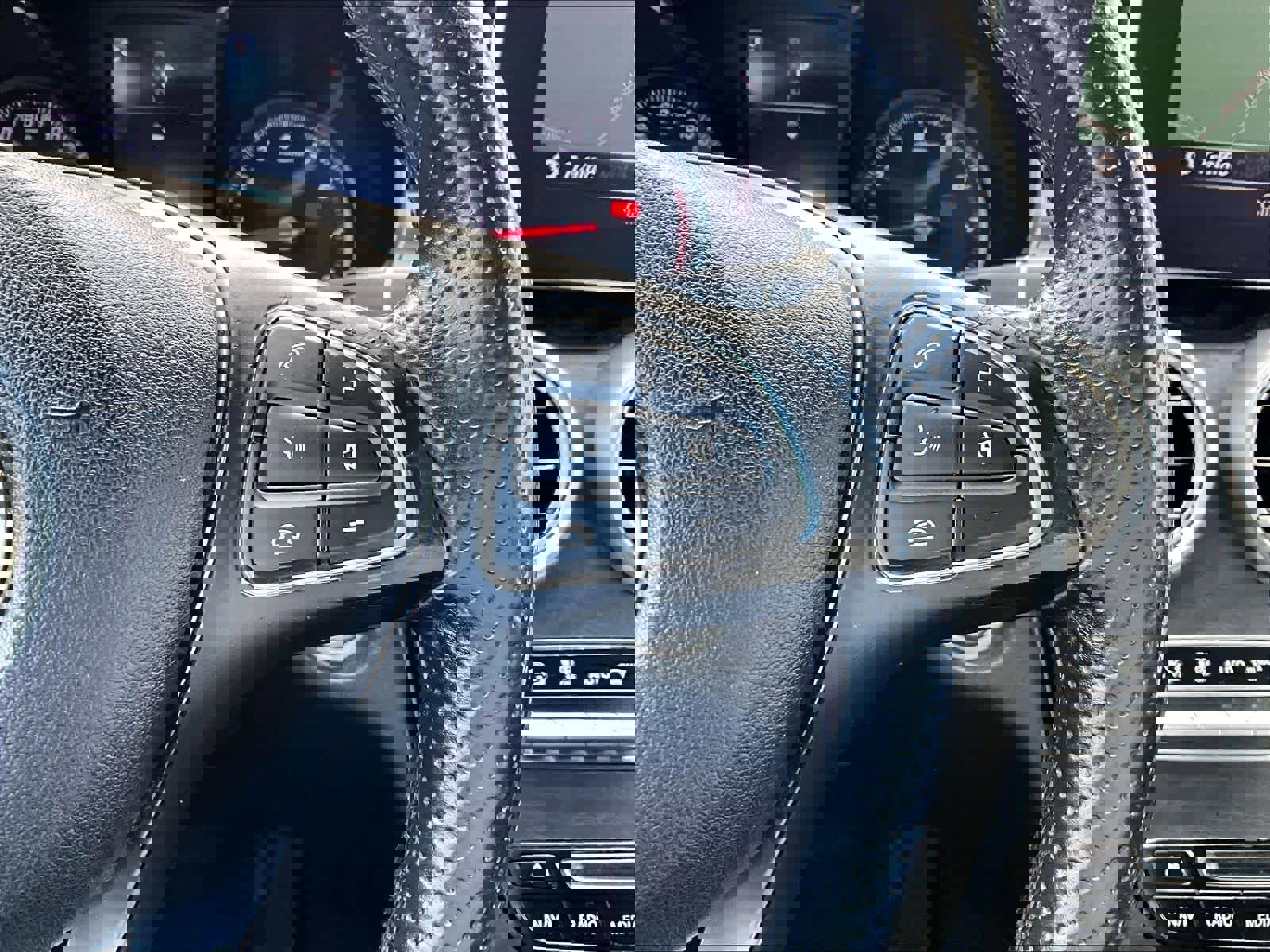 Used 2017 Mercedes-Benz GLC 300 4MATIC image 24