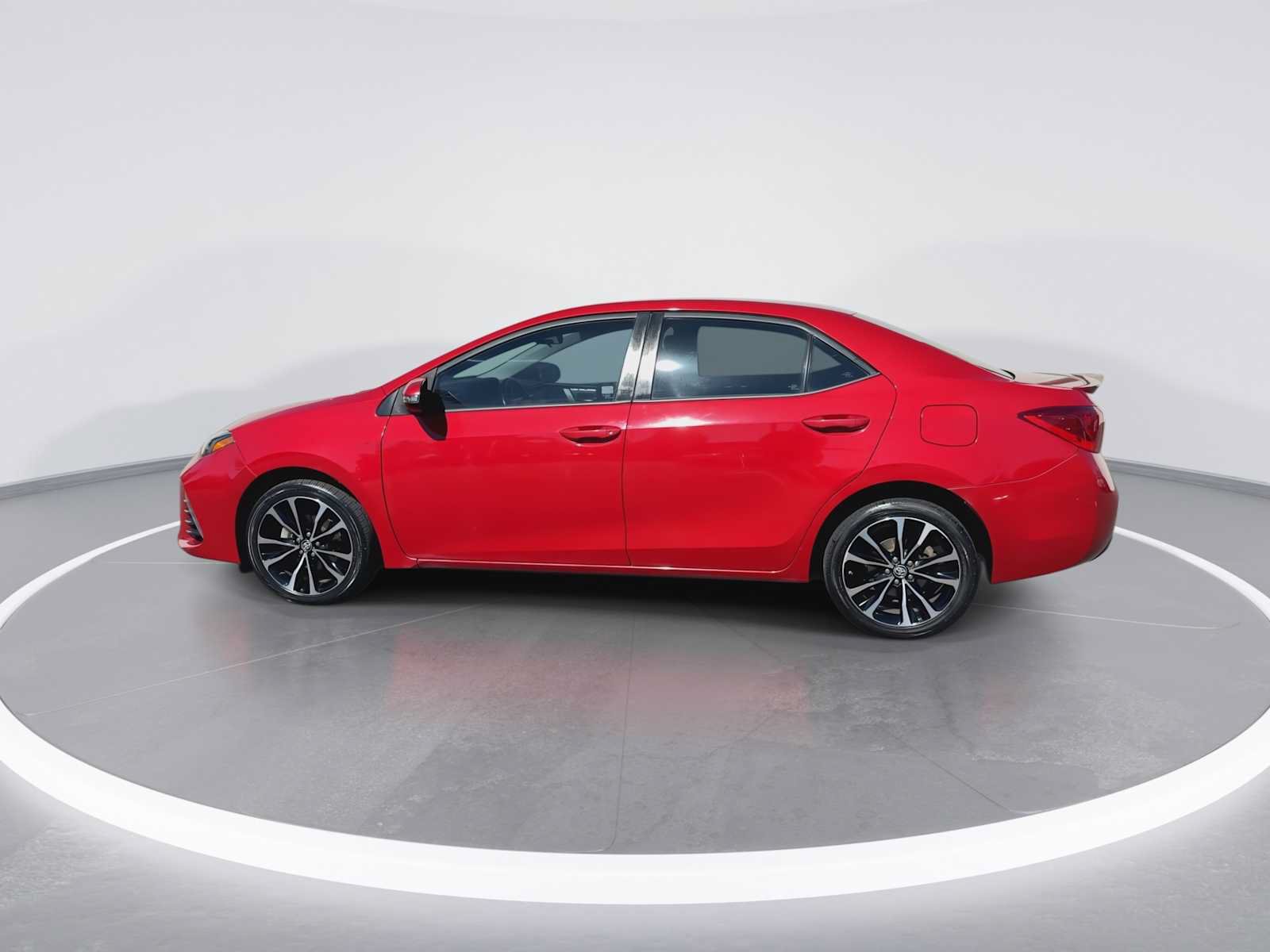 Certified 2019 Toyota Corolla SE FWD image 5