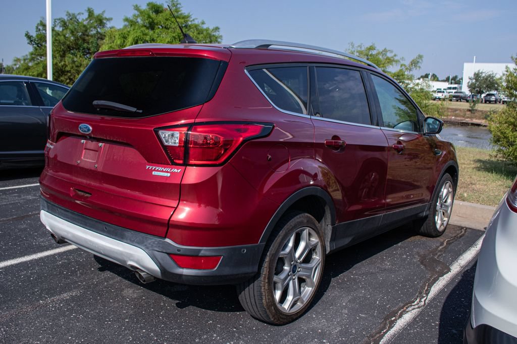 Used 2019 Ford Escape Titanium FWD image 4