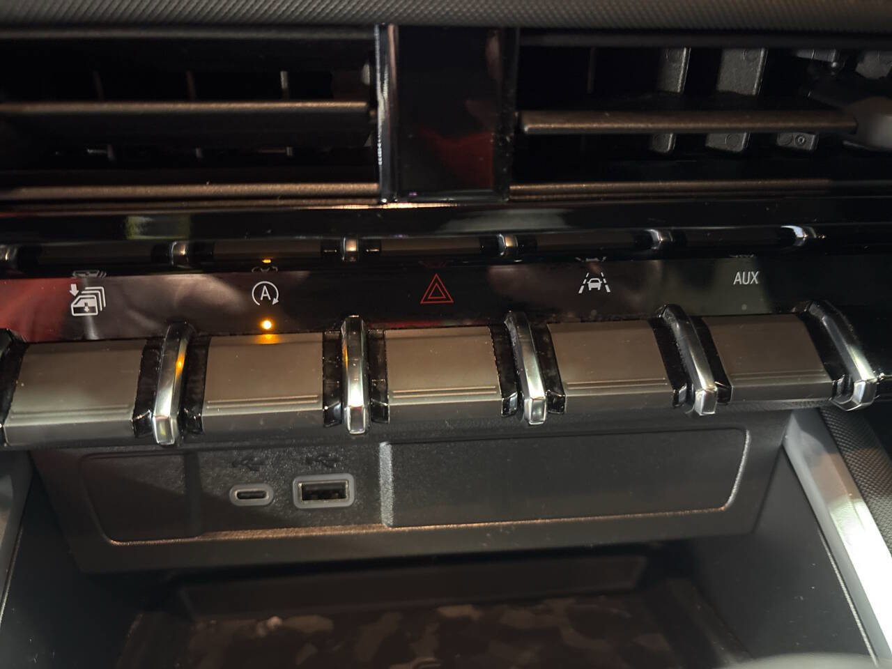 Used 2025 Chevrolet Colorado Z71 w/ Z71 Convenience Package 2 image 22