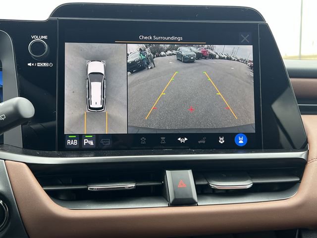 New 2026 Subaru Outback Touring image 12