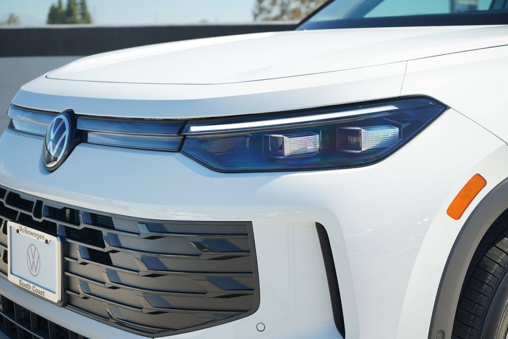 New 2026 Volkswagen Tiguan S FWD image 9