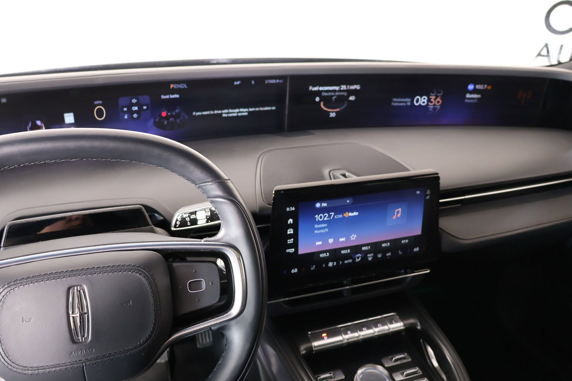 Used 2024 Lincoln Nautilus Reserve w/ Equipment Group 203A image 5