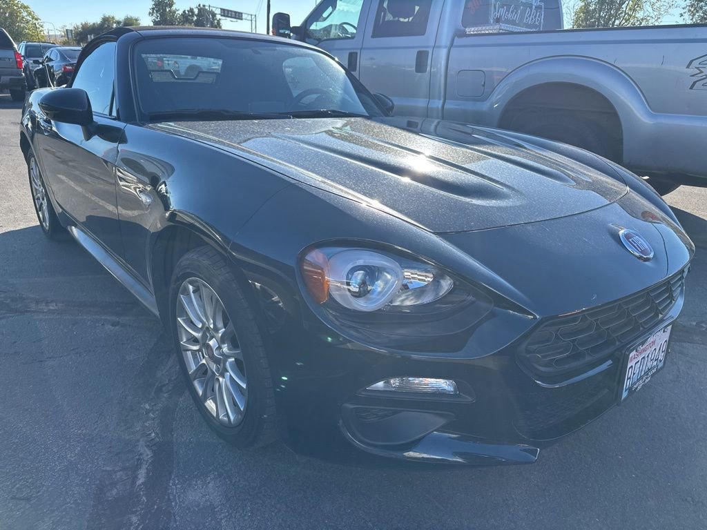 Used 2017 FIAT 124 Spider Classica