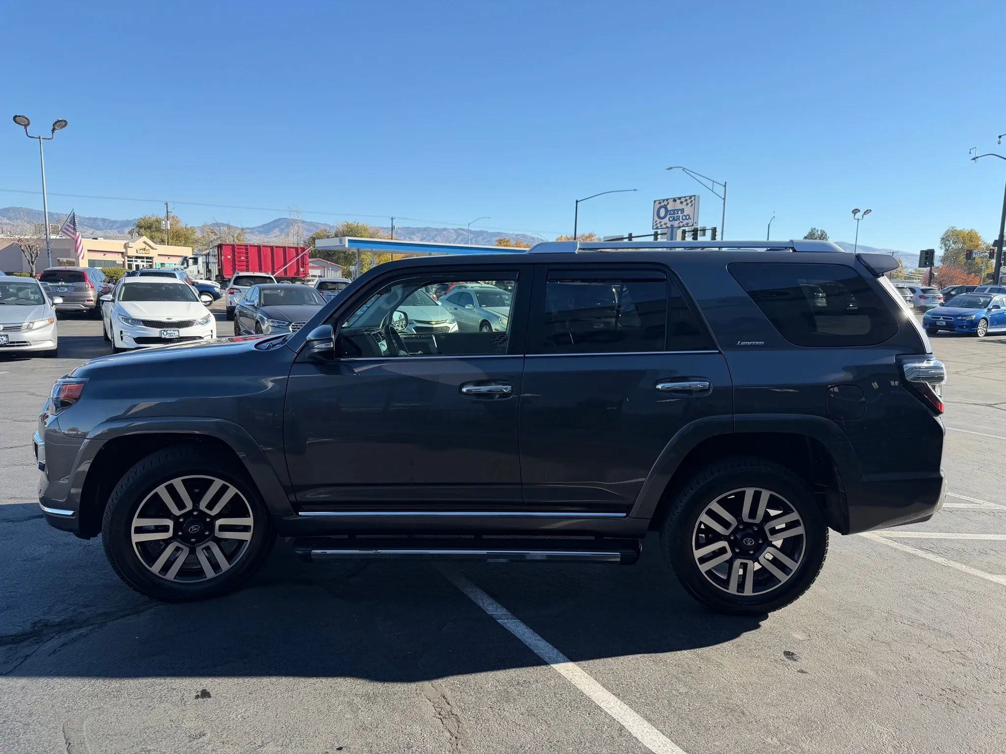 Used 2022 Toyota 4Runner Limited image 6