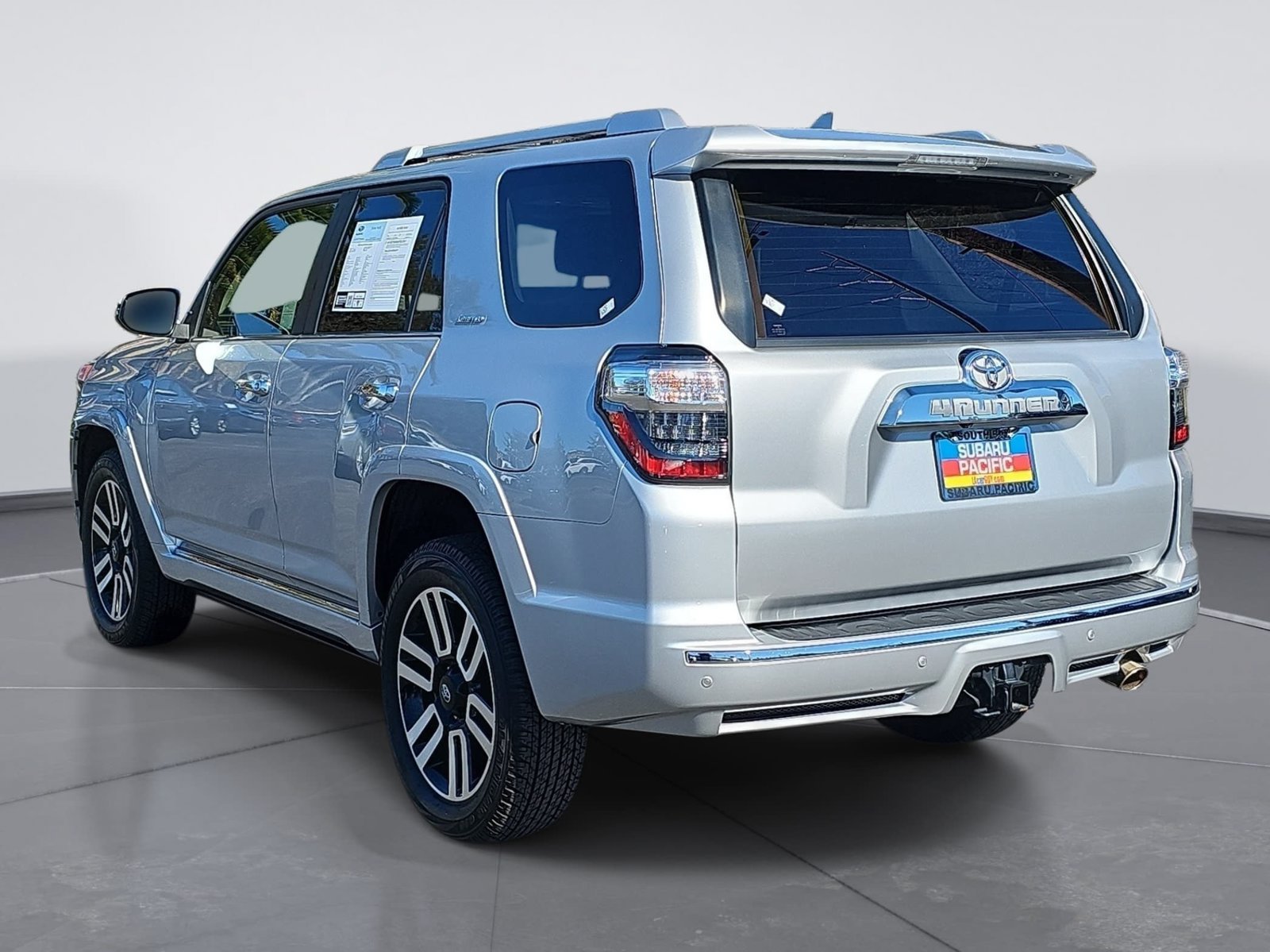 Used 2024 Toyota 4Runner Limited AWD/4WD image 5