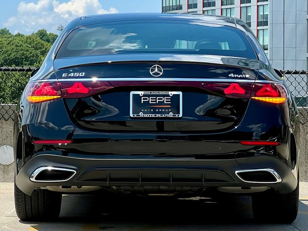 Used 2024 Mercedes-Benz E 450 4MATIC Sedan image 6