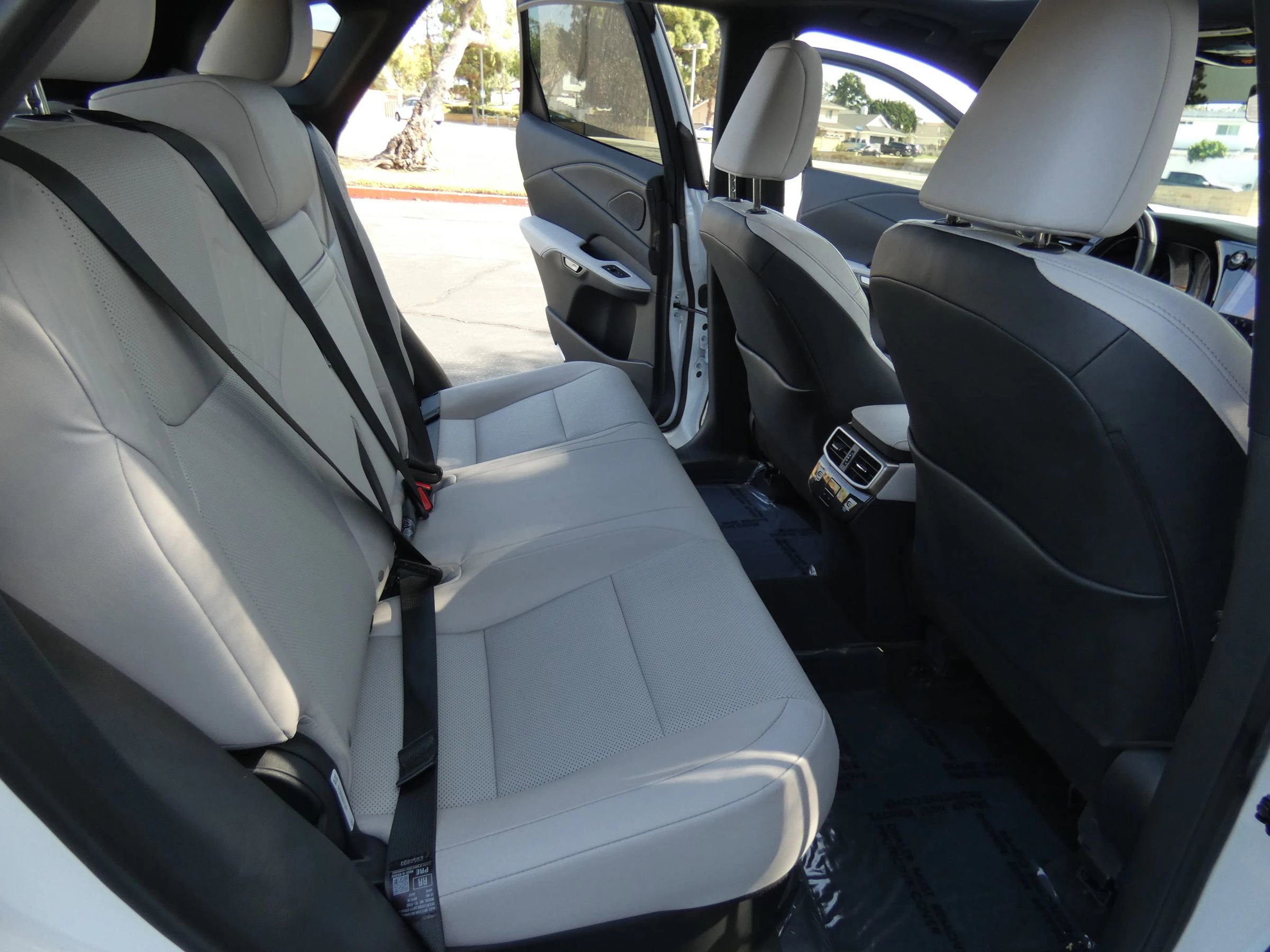 Used 2023 Lexus RX 350 Premium w/ Accessory Package (Z1) image 37