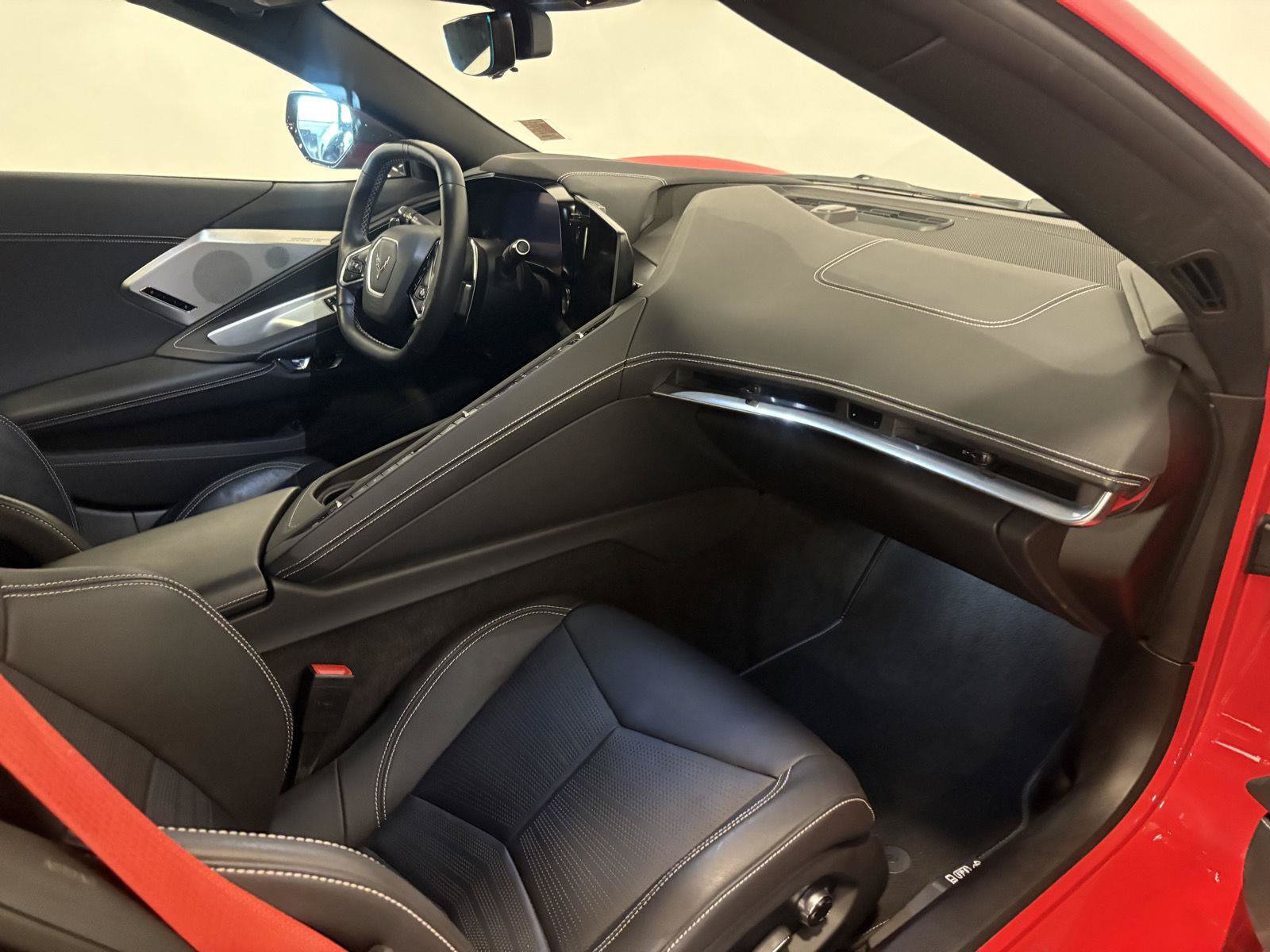 Used 2022 Chevrolet Corvette Stingray Preferred Cpe w/ Z51 Performance Package RWD image 45