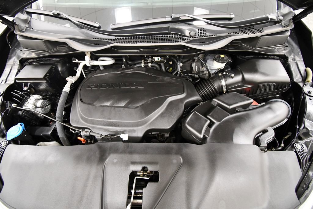 Certified 2024 Honda Odyssey Touring image 12