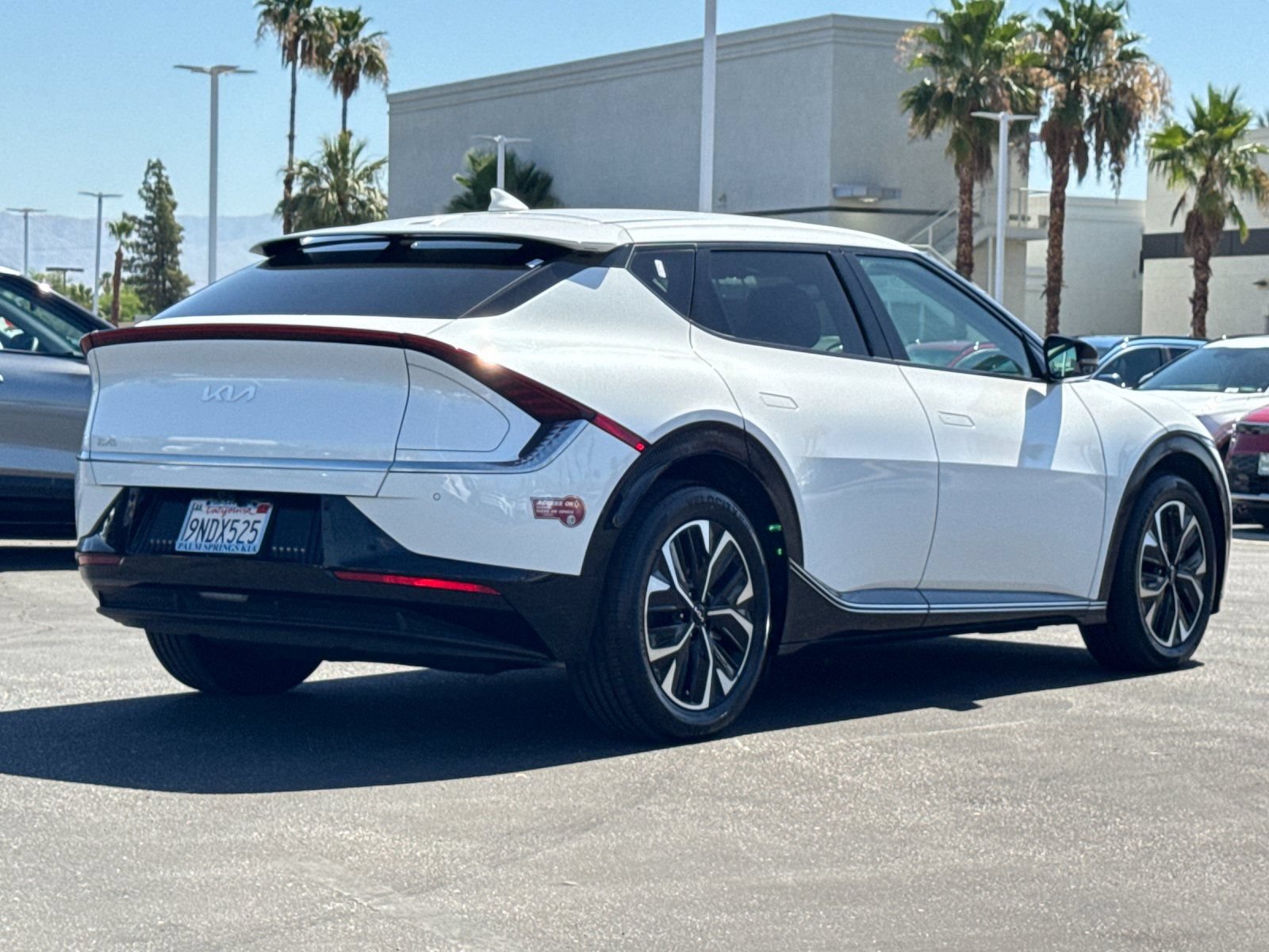 Certified 2024 Kia EV6 Wind AWD/4WD image 3