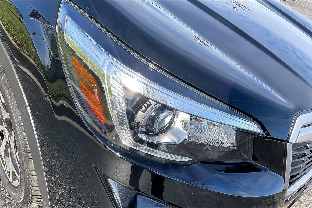 Used 2020 Subaru Forester Premium AWD/4WD image 32