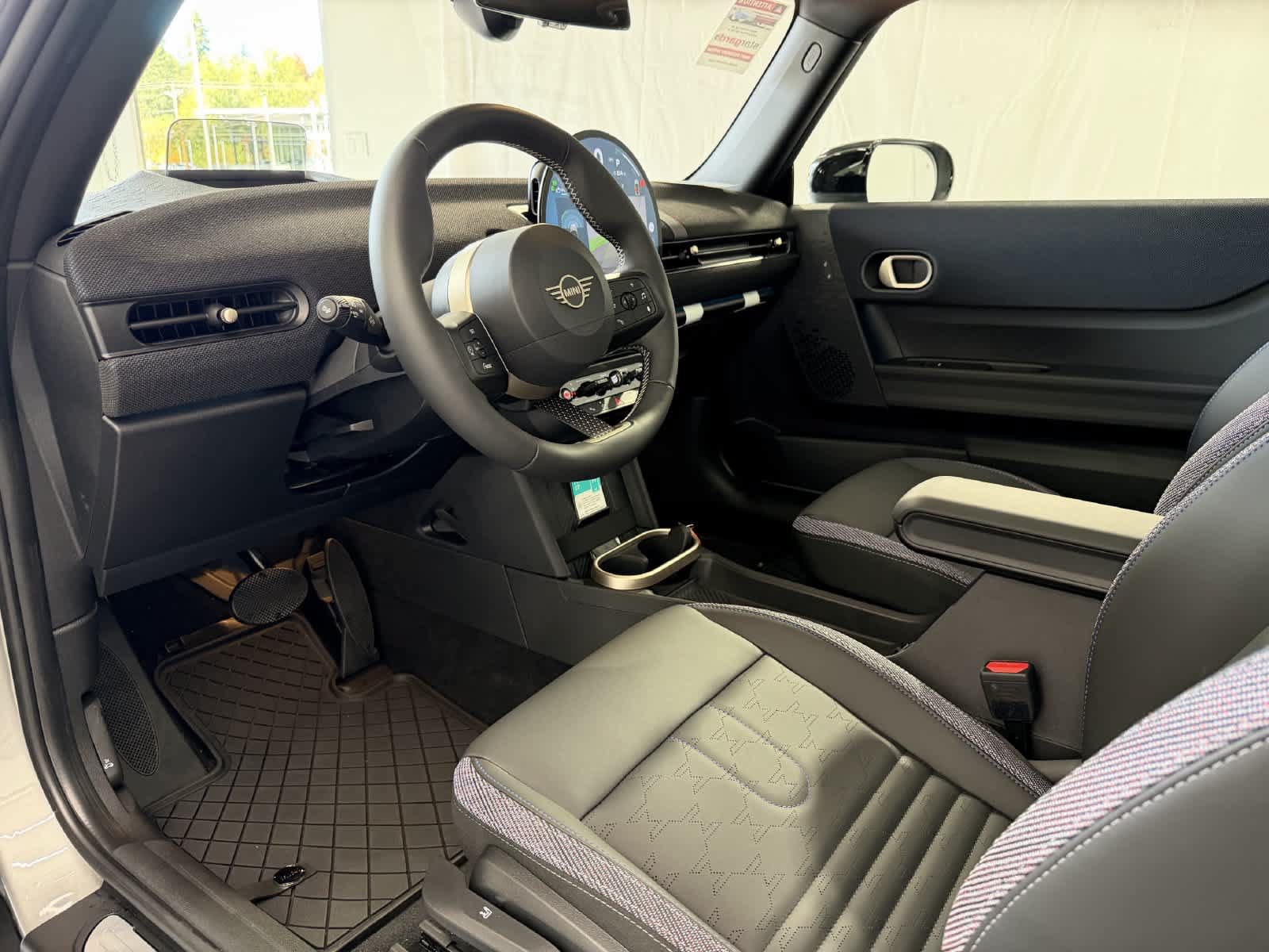 New 2026 MINI Cooper 2-Door Hardtop FWD image 9