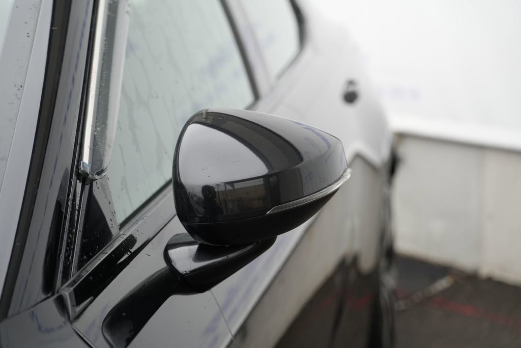 Used 2022 Polestar Polestar 2 w/ Performance Package image 12