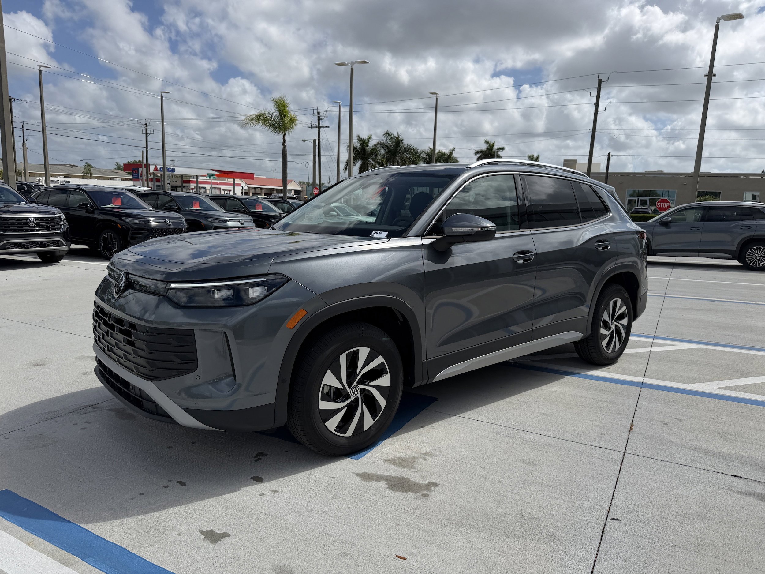 New 2026 Volkswagen Tiguan S AWD/4WD image 7