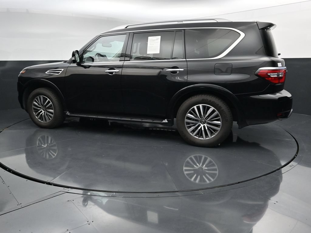 Used 2024 Nissan Armada SL w/ Captain's Chairs Package AWD/4WD image 5