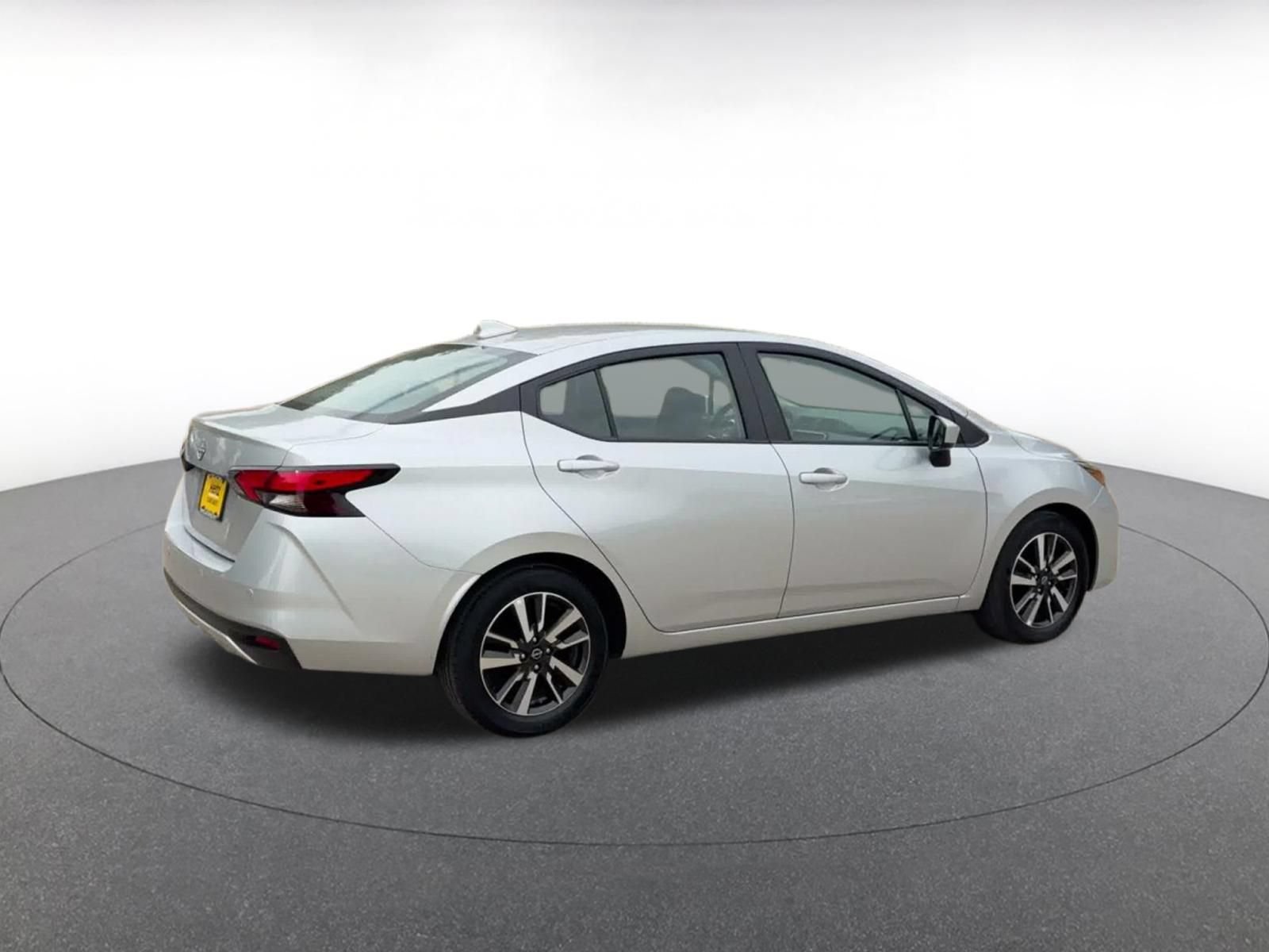 Used 2025 Nissan Versa SV FWD image 12