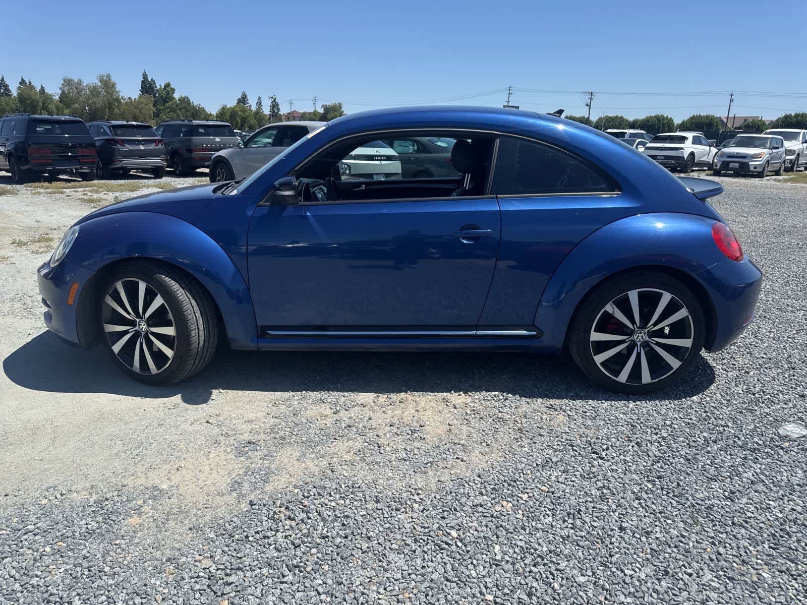Used 2012 Volkswagen Beetle Turbo FWD image 8