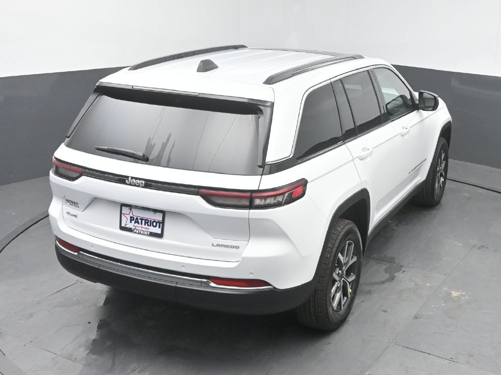 New 2027 Jeep Grand Cherokee Laredo X AWD/4WD image 34