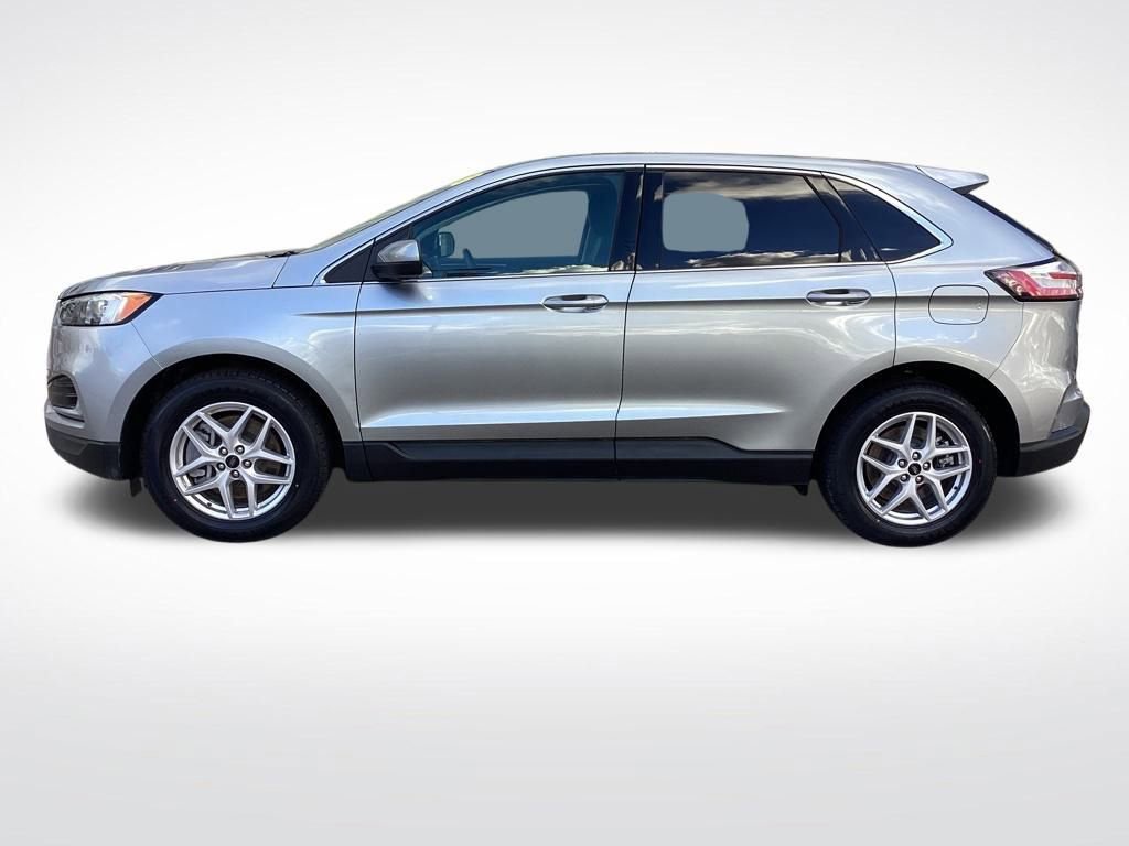 Used 2024 Ford Edge SEL image 7