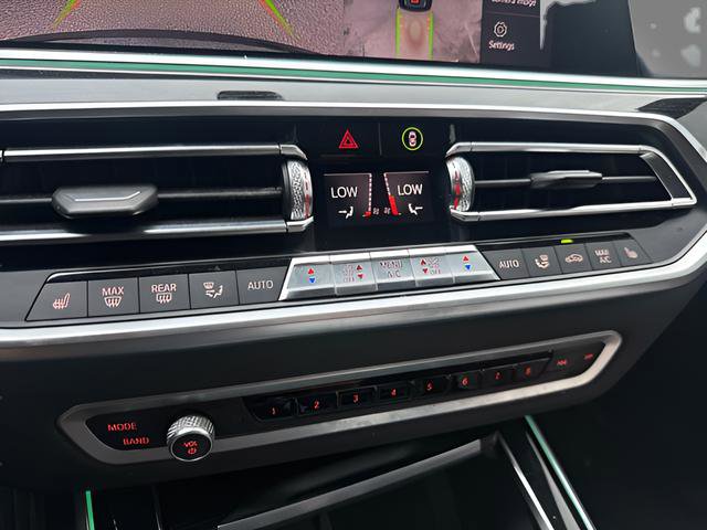 Used 2019 BMW X7 xDrive40i w/ M Sport Package AWD/4WD image 21