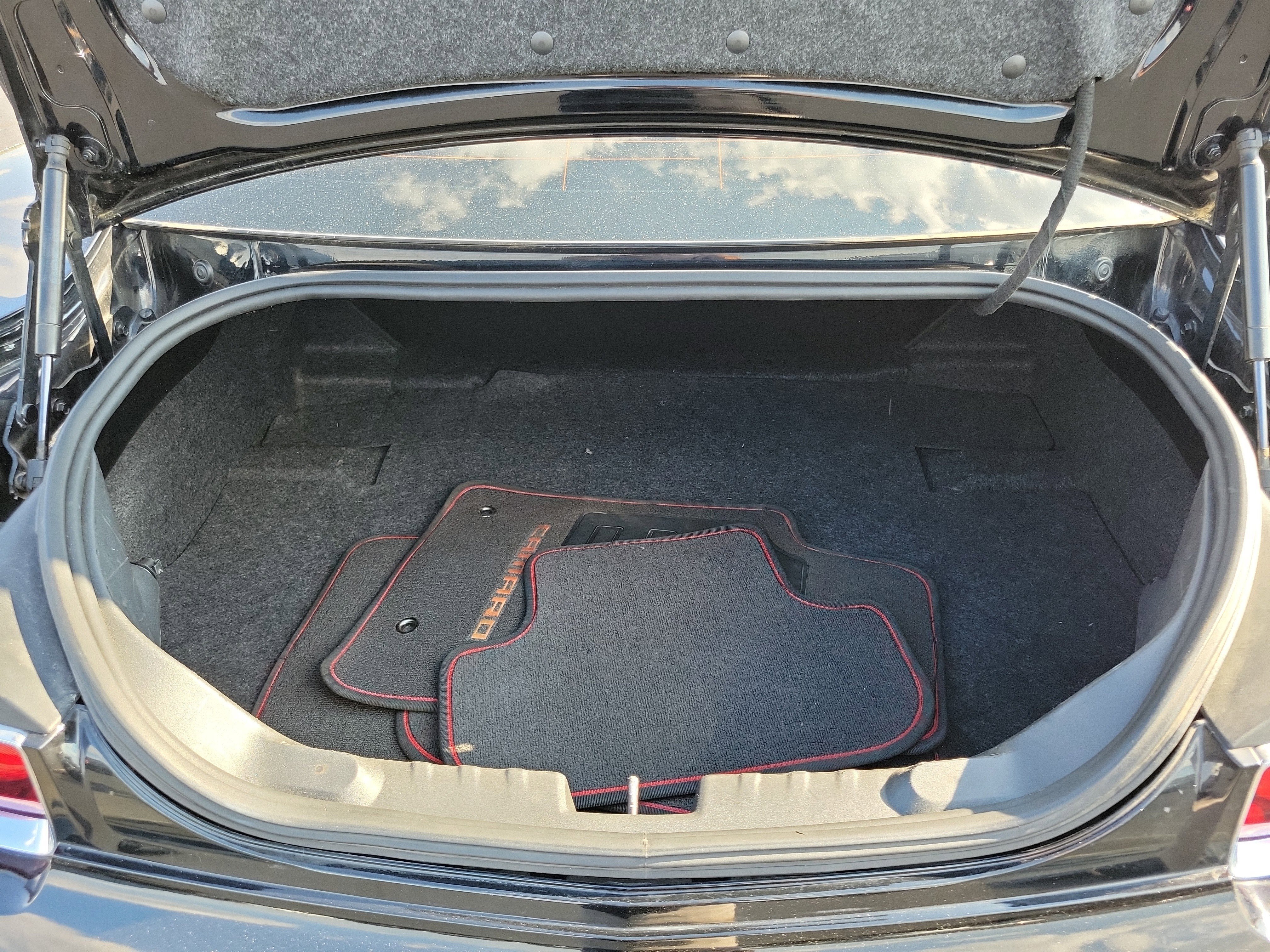 Used 2013 Chevrolet Camaro SS w/ RS Package image 8