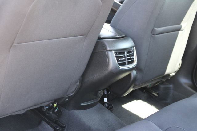 Used 2024 Chevrolet Malibu LT FWD image 32