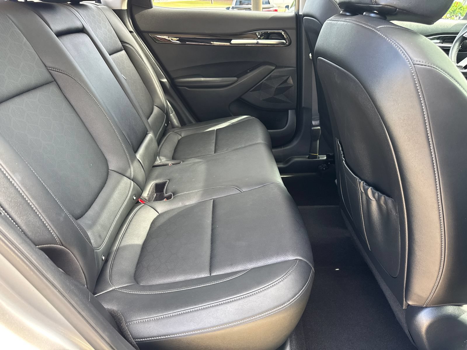 Used 2024 Kia Seltos EX AWD/4WD image 15