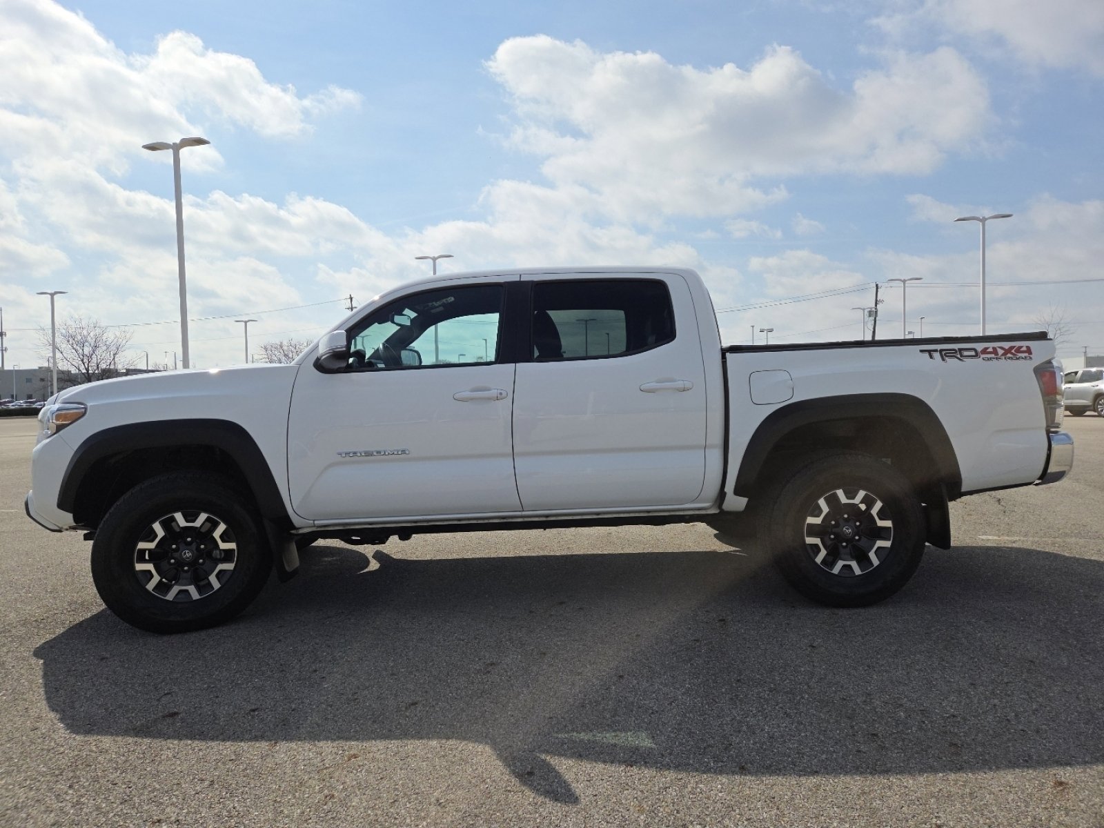 Used 2021 Toyota Tacoma TRD Off-Road AWD/4WD image 16