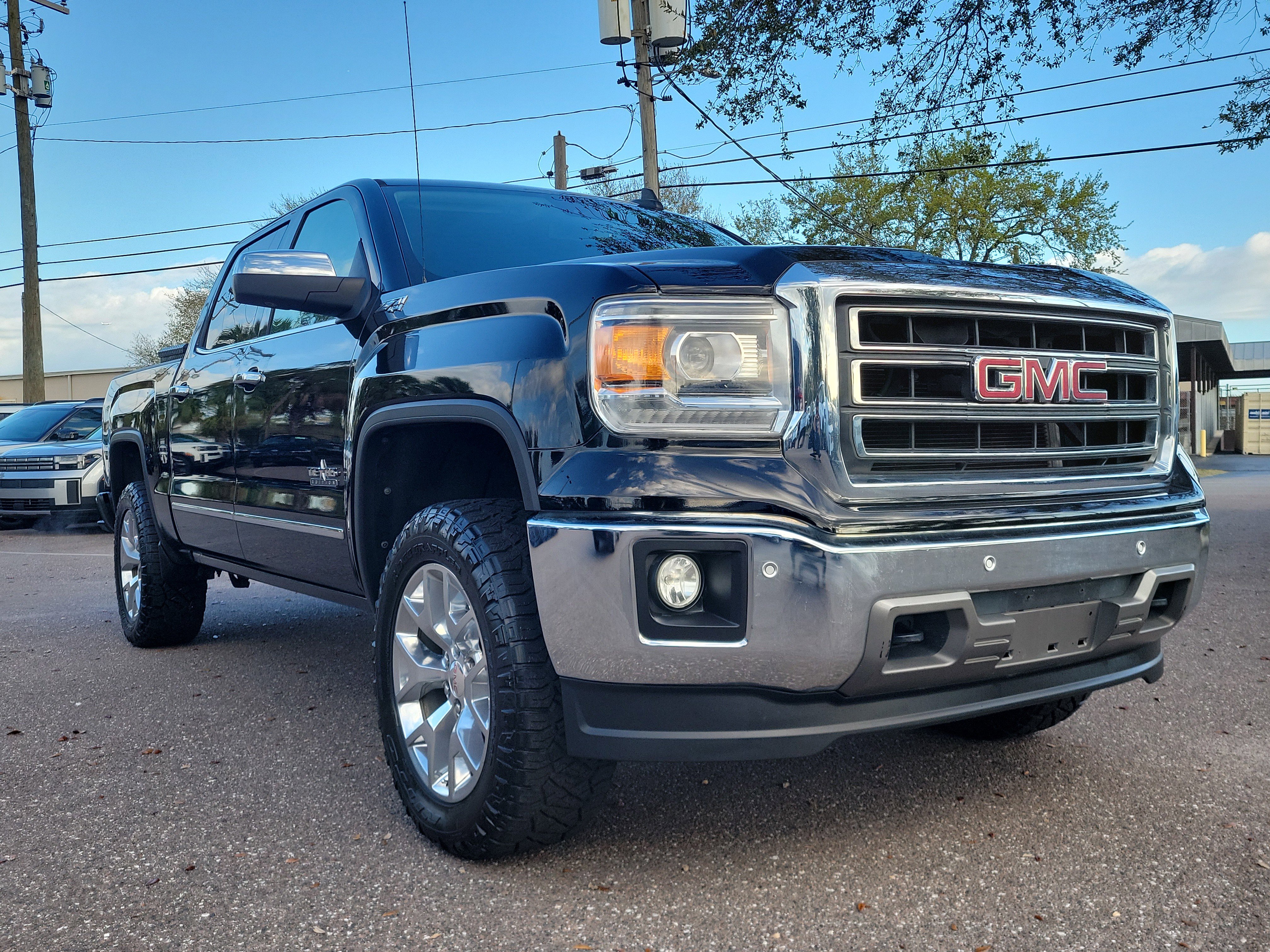 Used 2015 GMC Sierra 1500 SLT image 2