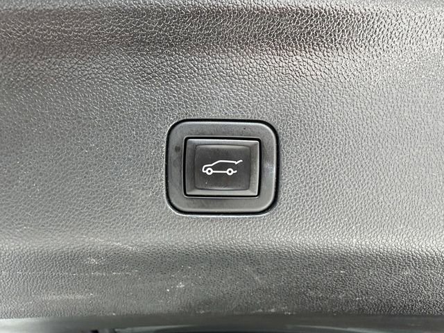 Certified 2024 Cadillac Escalade Premium Luxury w/ LPO, Floor Liner Package AWD/4WD image 28