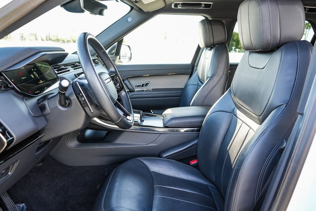 Used 2024 Land Rover Range Rover Sport Dynamic SE image 18