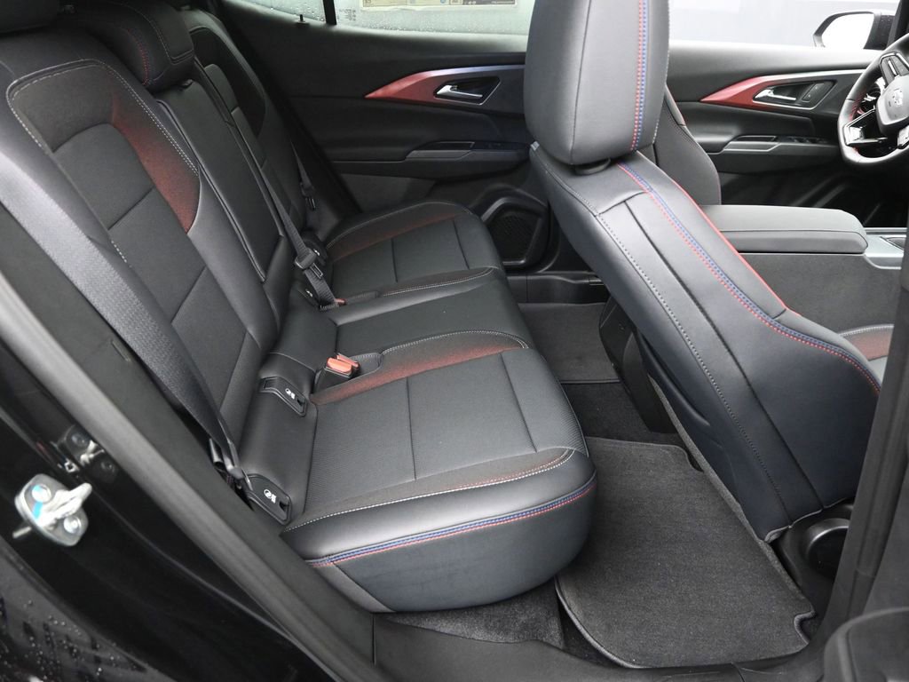 New 2026 Chevrolet Equinox EV RS image 8