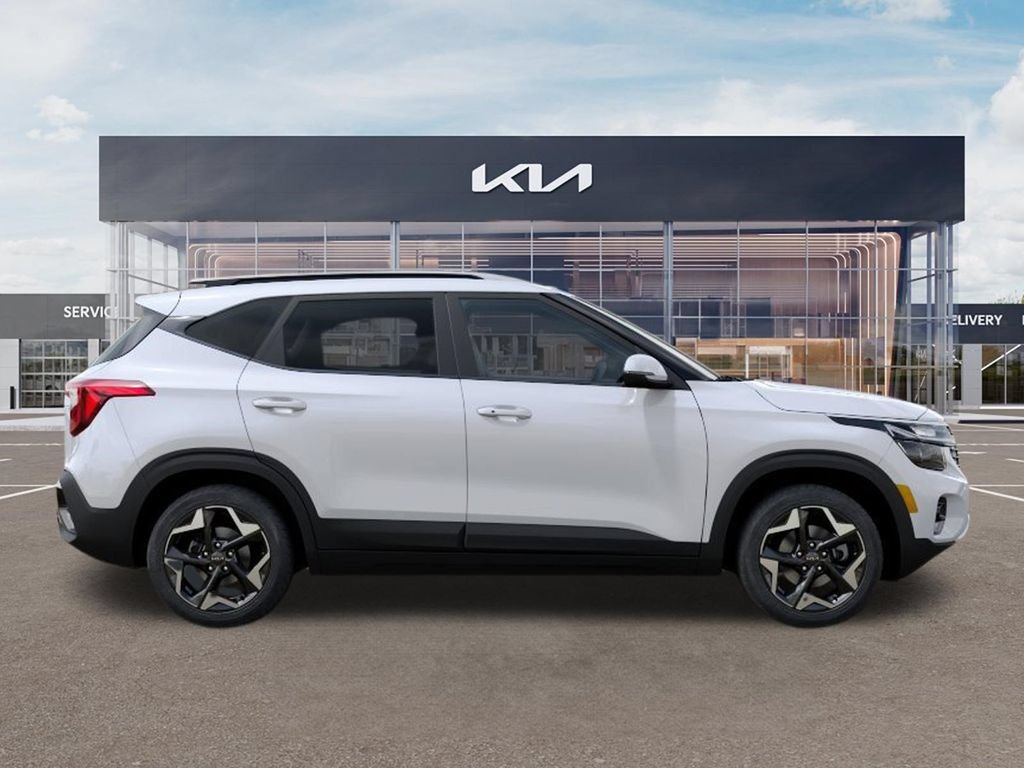 New 2026 Kia Seltos S FWD image 7